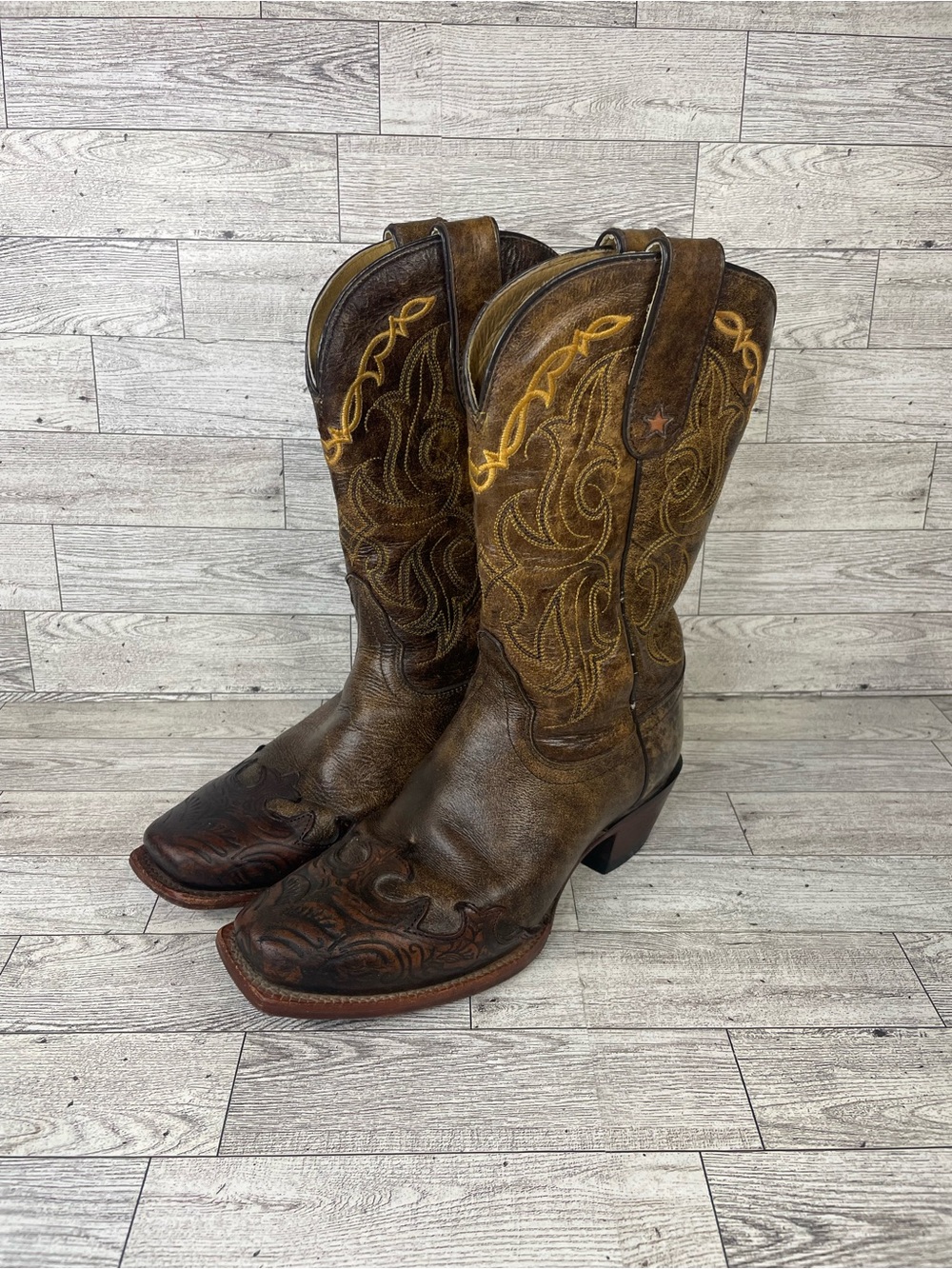 TONY LAMA Women's
Vaquero Santa Fe size 6 1/2